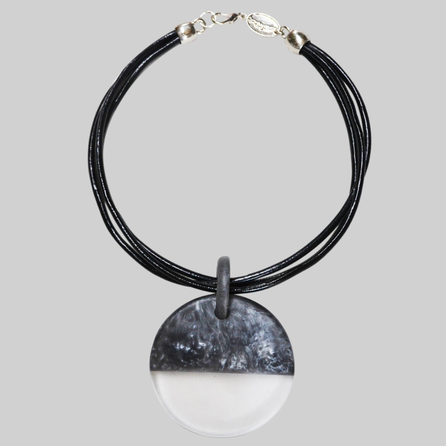 HALF RESINE NECKLACE