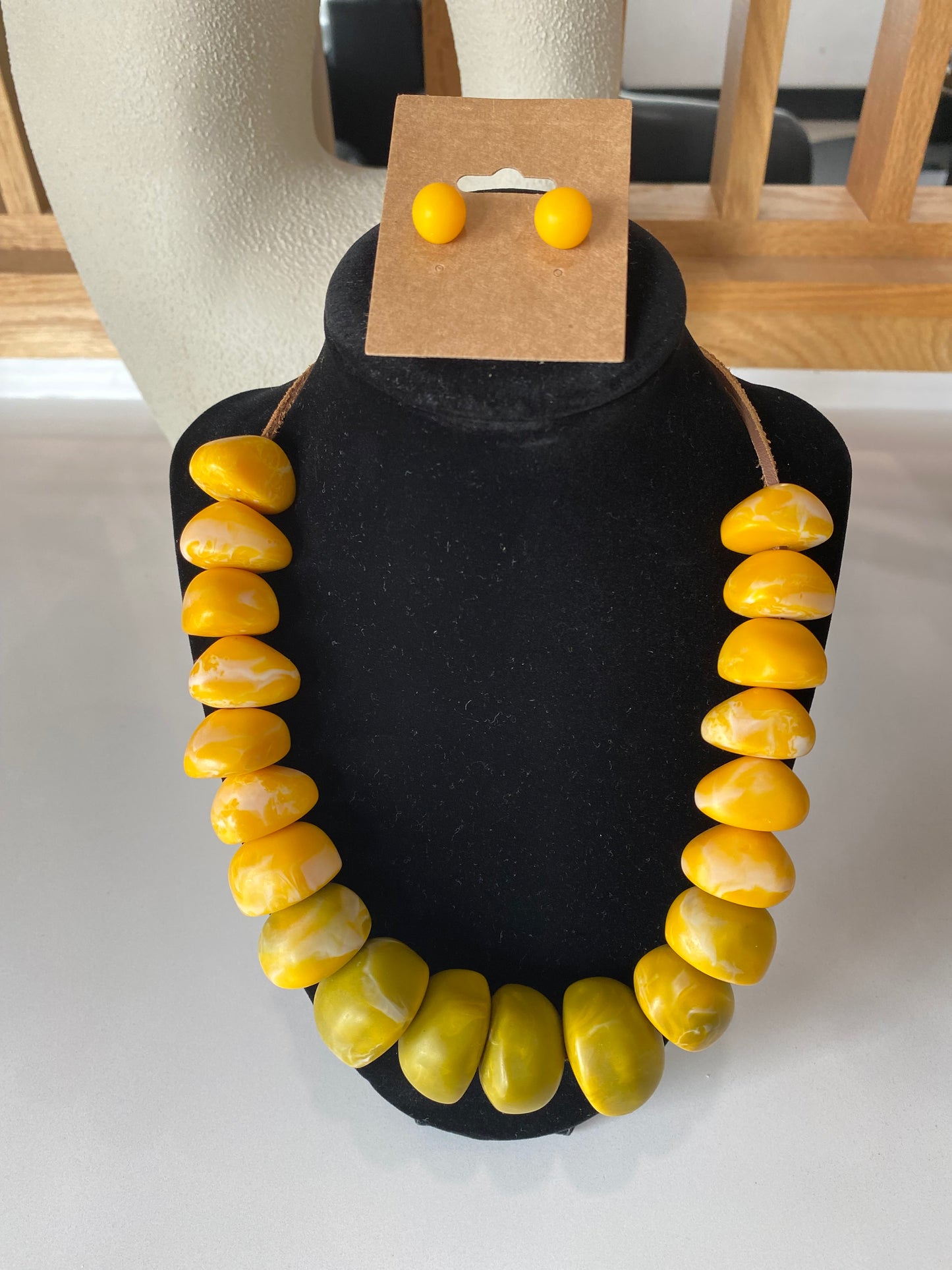 YELLOW RESINE NECKLACE AND EARRINGS